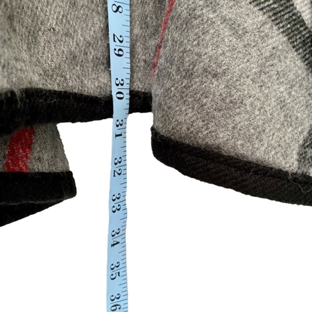 V. FRAAS Ruana Style Wrap Warm Plaid Gray Black White Red Women One Size - Picture 7 of 11